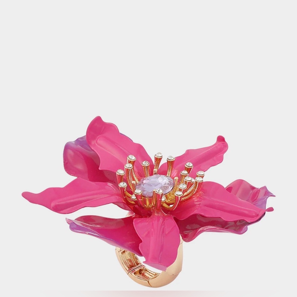 🩶BETSEY JOHNSON GOLD PLATED ORCHID STRETCH COCKTAIL RING - NWT🩶 - Picture 7 of 8